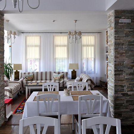 Pensiunea Doina Bucovinei Hotel Mînăstirea Humorului Bagian luar foto